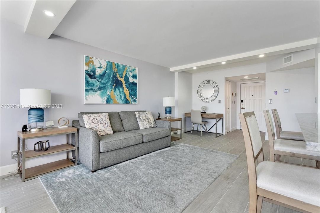 For Sale: $450,000 (2 beds, 2 baths, 1455 Square Feet)