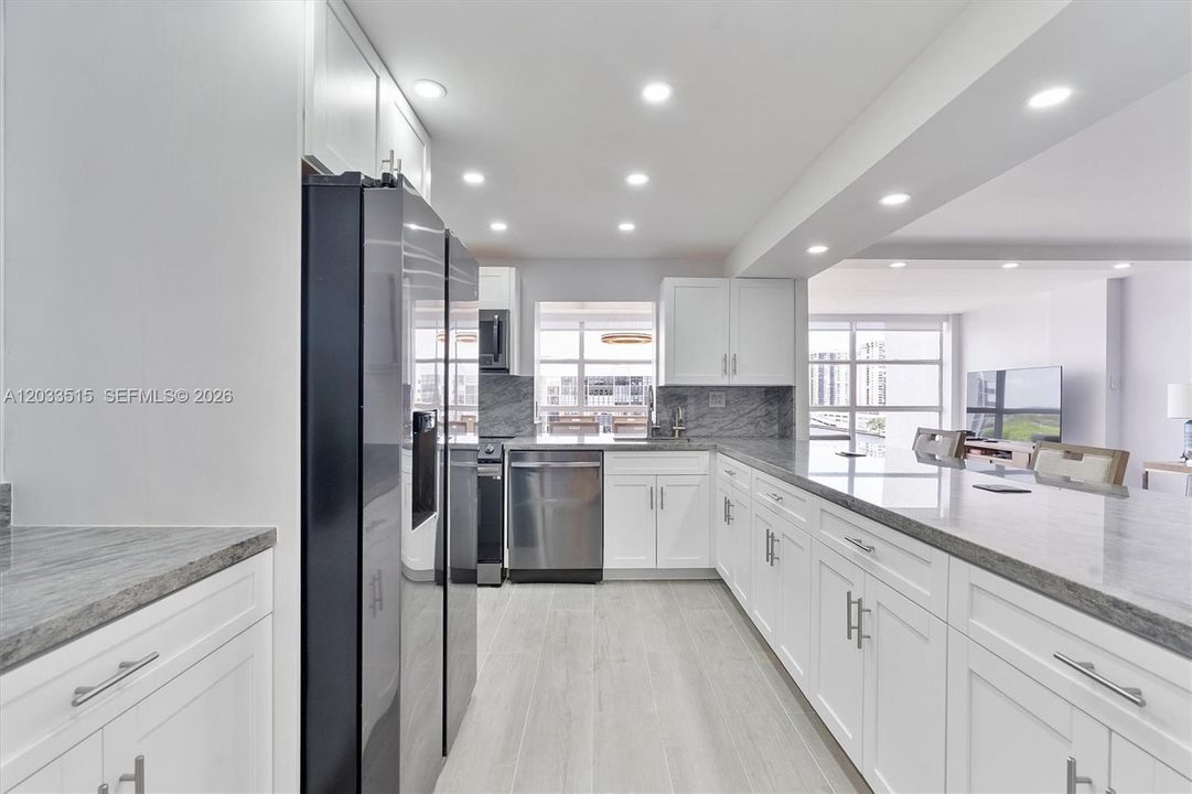 For Sale: $450,000 (2 beds, 2 baths, 1455 Square Feet)