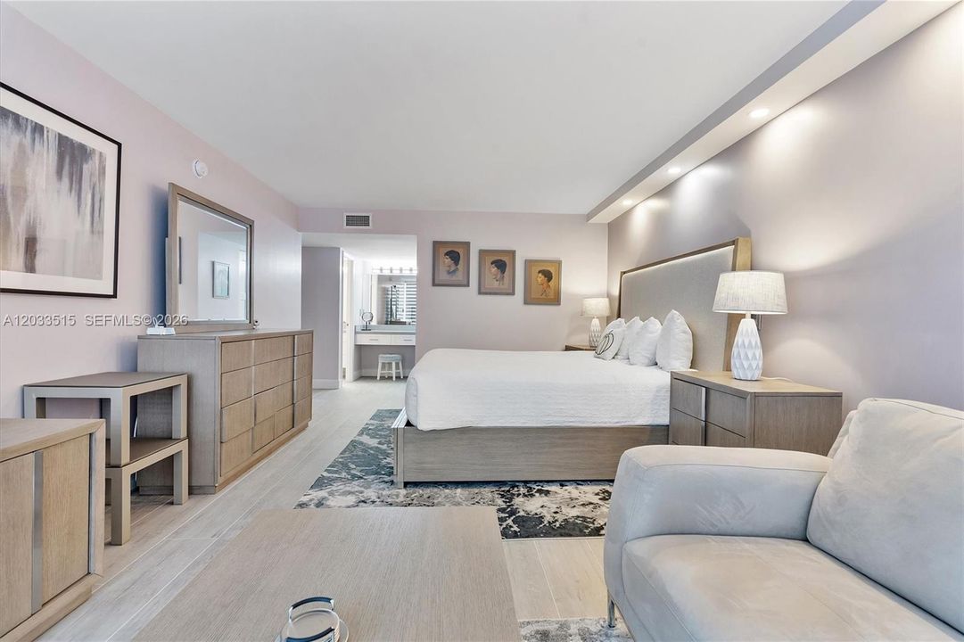 For Sale: $450,000 (2 beds, 2 baths, 1455 Square Feet)