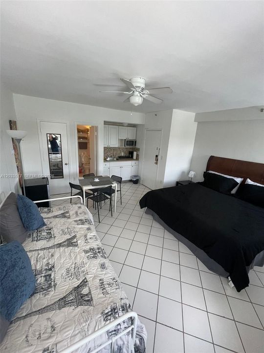For Rent: $1,790 (0 beds, 1 baths, 315 Square Feet)