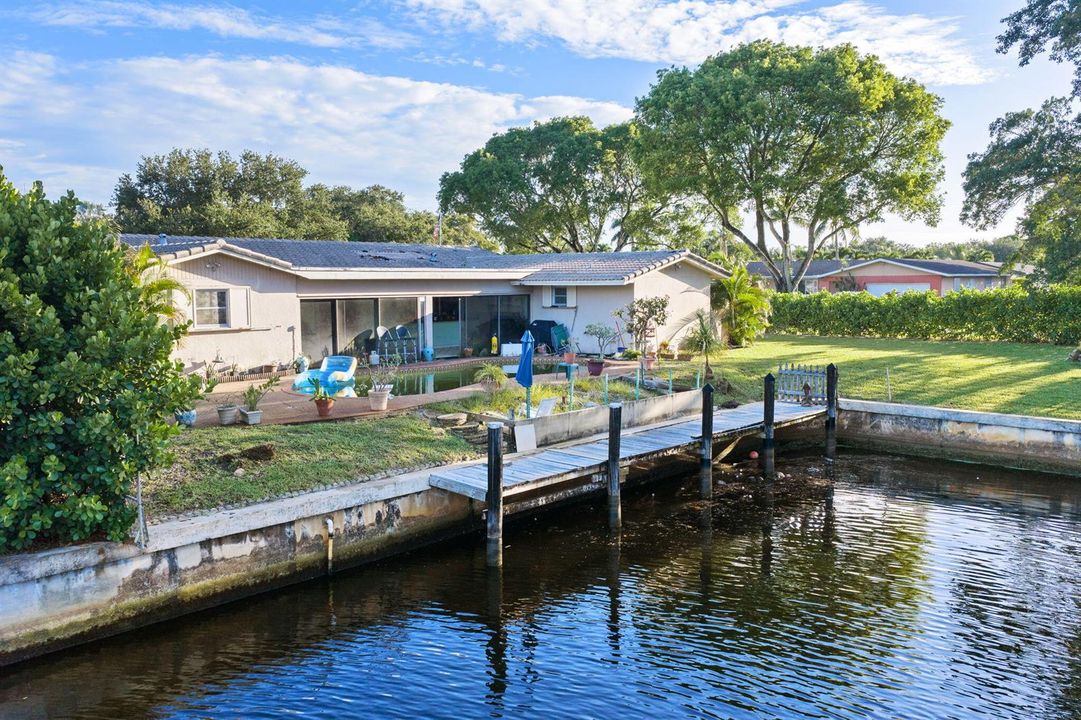 33-web-or-mls-6241-sw-14th-st