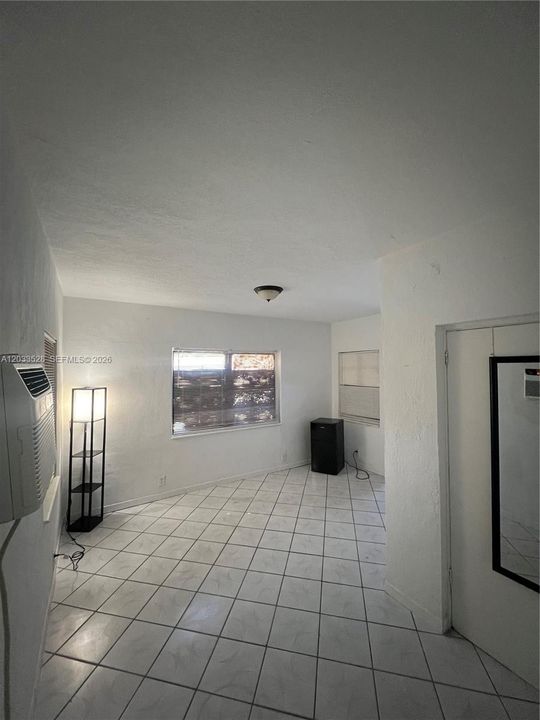 For Rent: $1,100 (1 beds, 1 baths, 0 Square Feet)