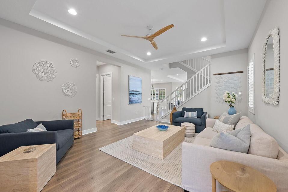 Living room 3