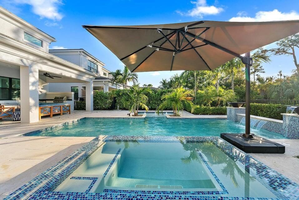 Pool 4