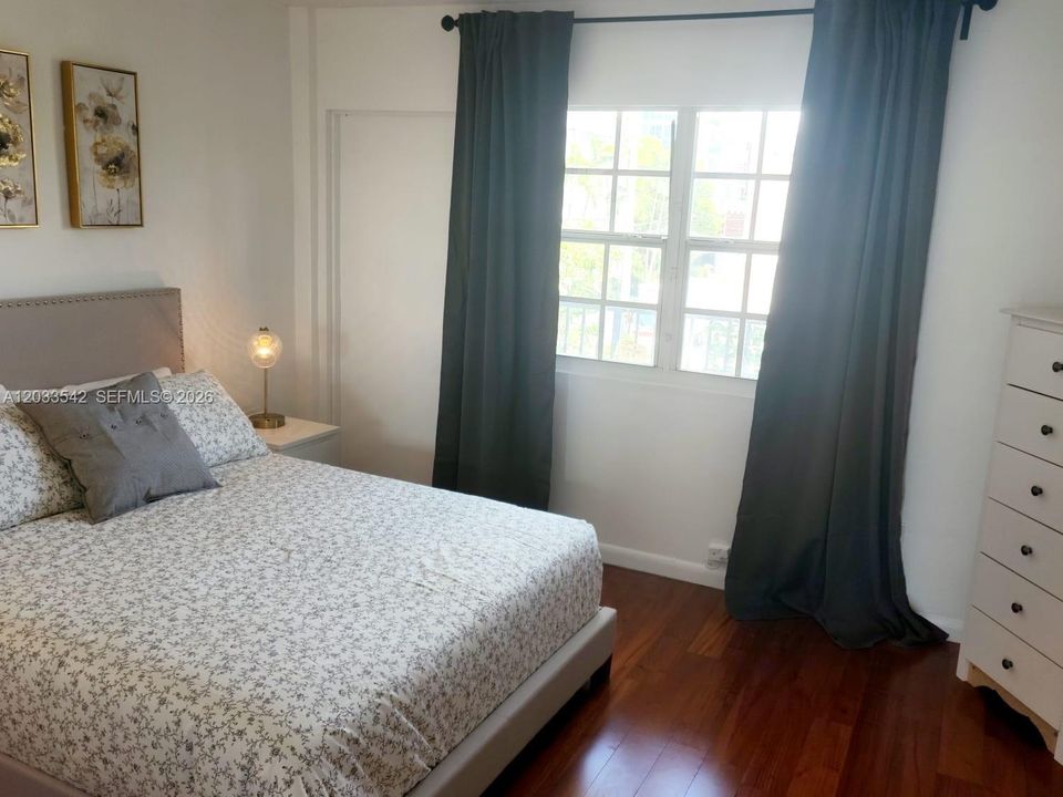 For Rent: $2,500 (1 beds, 1 baths, 680 Square Feet)