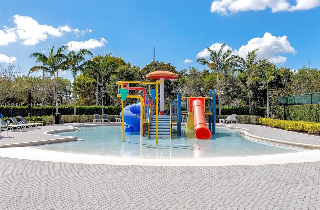 For Rent: $3,150 (3 beds, 2 baths, 1236 Square Feet)