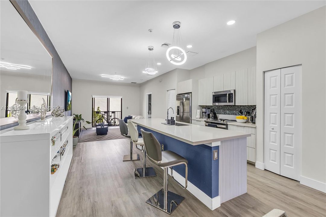 For Rent: $3,150 (3 beds, 2 baths, 1236 Square Feet)