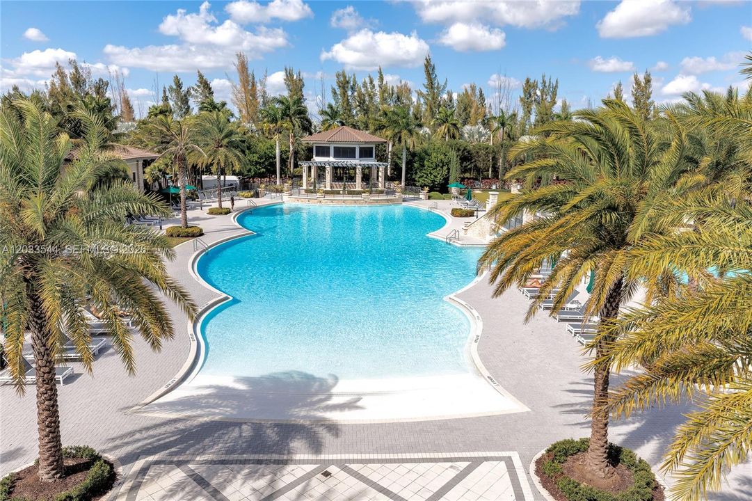For Rent: $3,150 (3 beds, 2 baths, 1236 Square Feet)