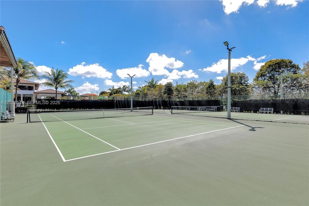 For Rent: $3,150 (3 beds, 2 baths, 1236 Square Feet)