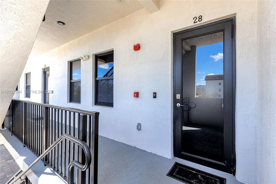 For Rent: $3,150 (3 beds, 2 baths, 1236 Square Feet)