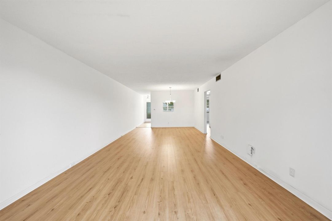 13_living room