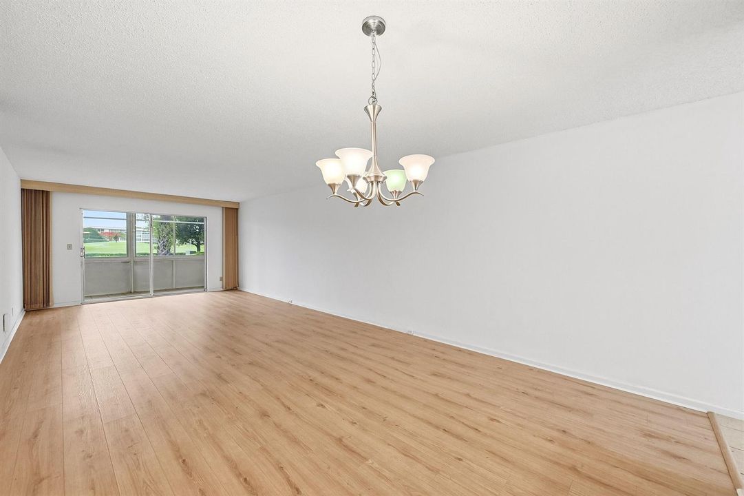 07_dining area