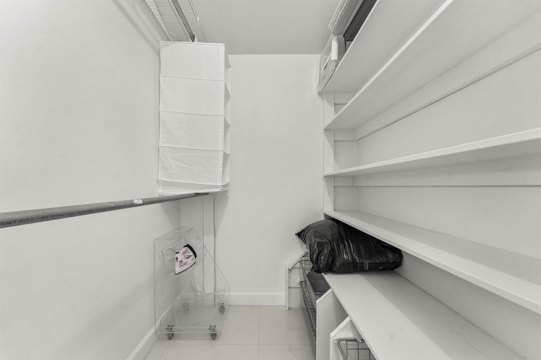 018-250SouthOceanBoulevard-269-DelrayBea