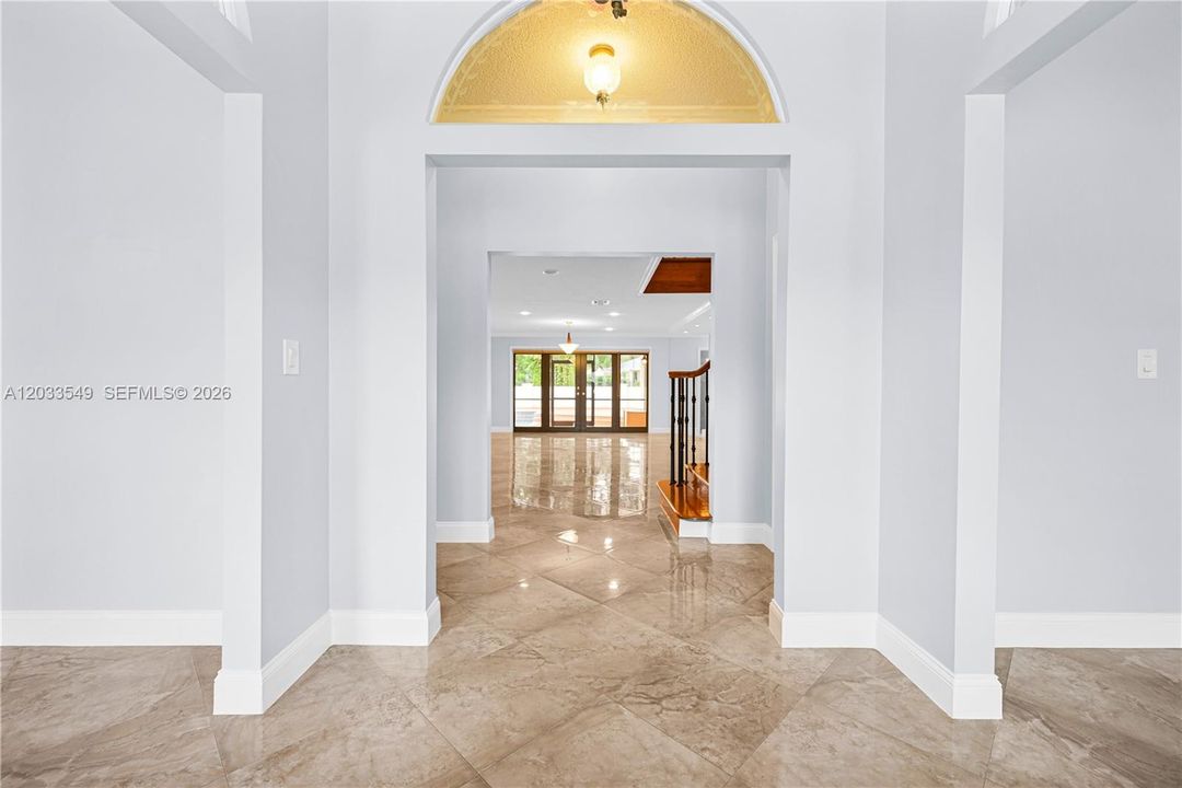 For Rent: $6,900 (5 beds, 4 baths, 3182 Square Feet)