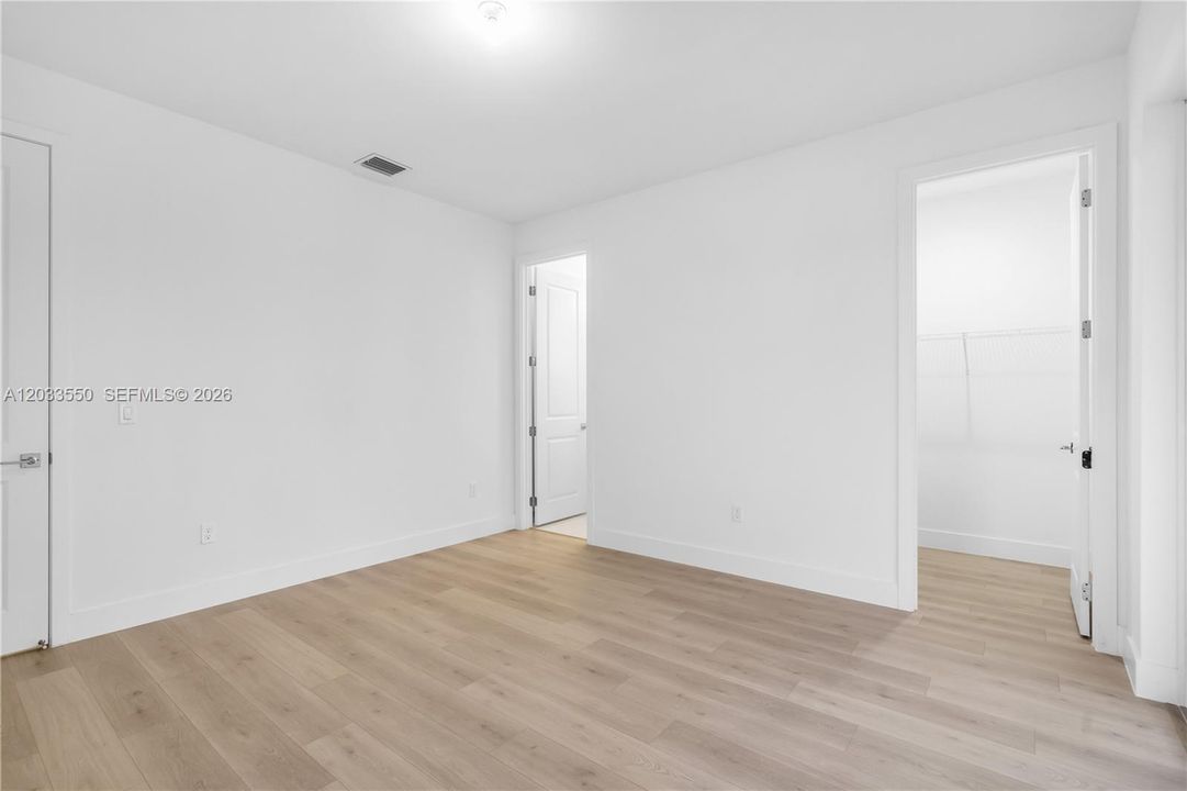 Upstairs room 4 ensuite