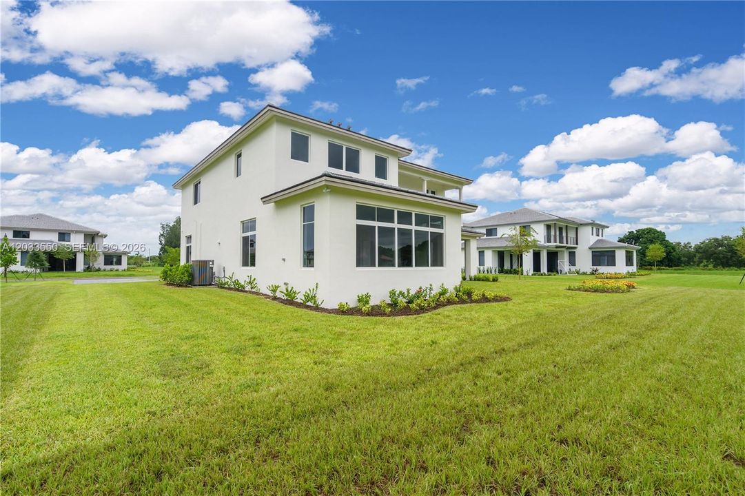 En Venta: $2,450,000 (6 camas, 6 baños, 5918 Pies cuadrados)