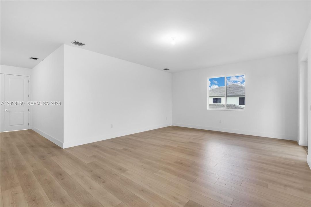 En Venta: $2,450,000 (6 camas, 6 baños, 5918 Pies cuadrados)