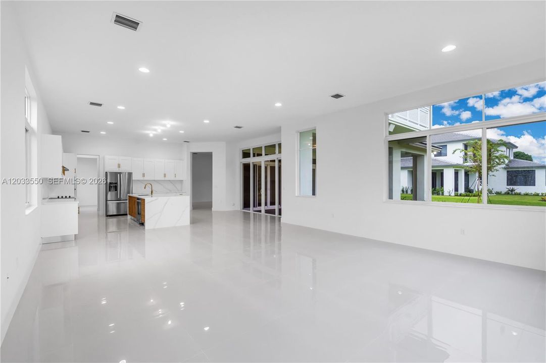 En Venta: $2,450,000 (6 camas, 6 baños, 5918 Pies cuadrados)