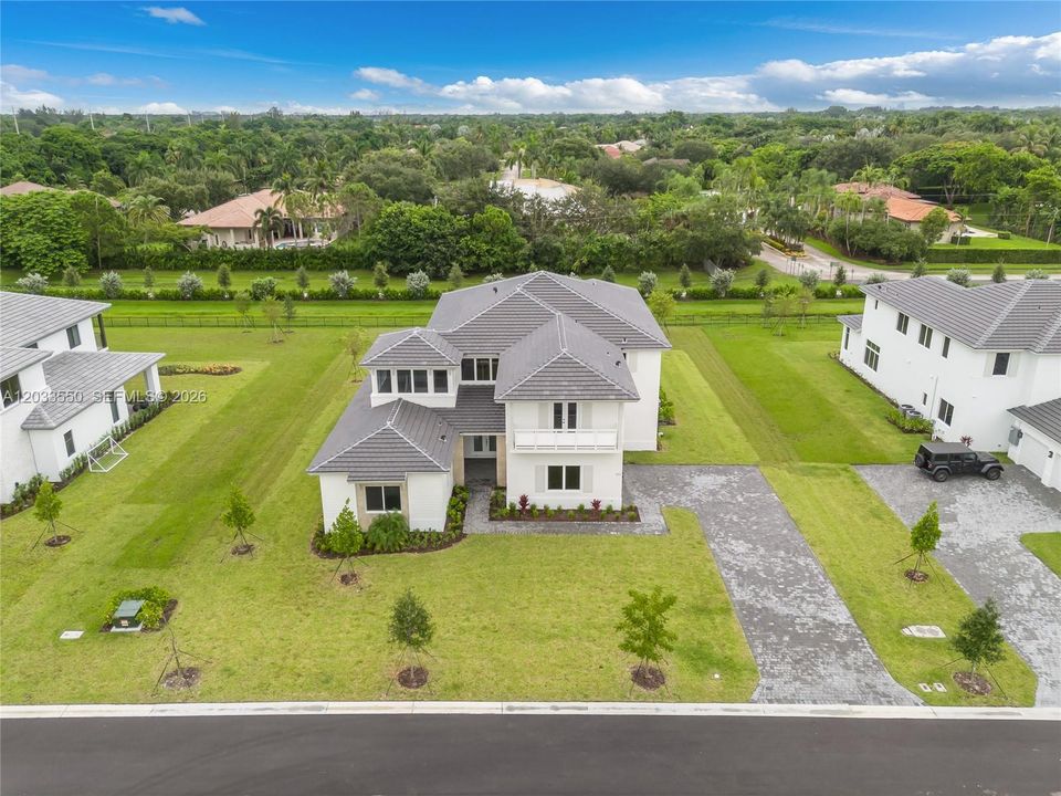 En Venta: $2,450,000 (6 camas, 6 baños, 5918 Pies cuadrados)