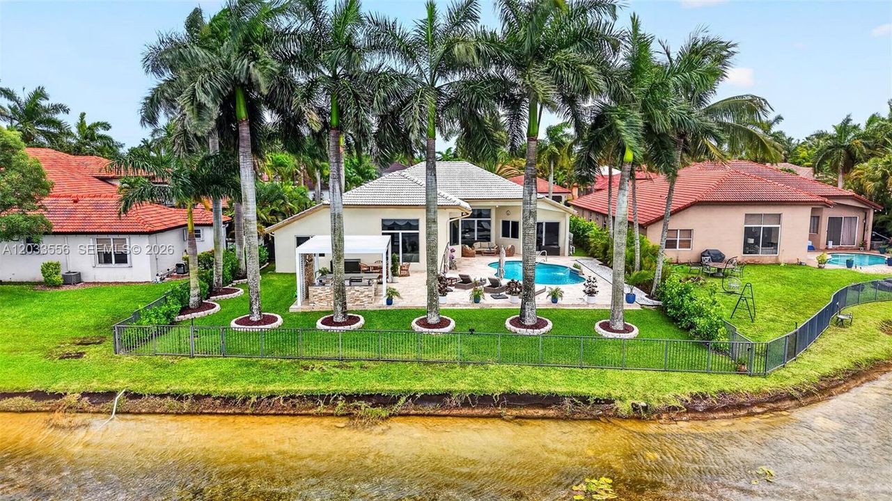 For Sale: $1,850,000 (5 beds, 3 baths, 3591 Square Feet)