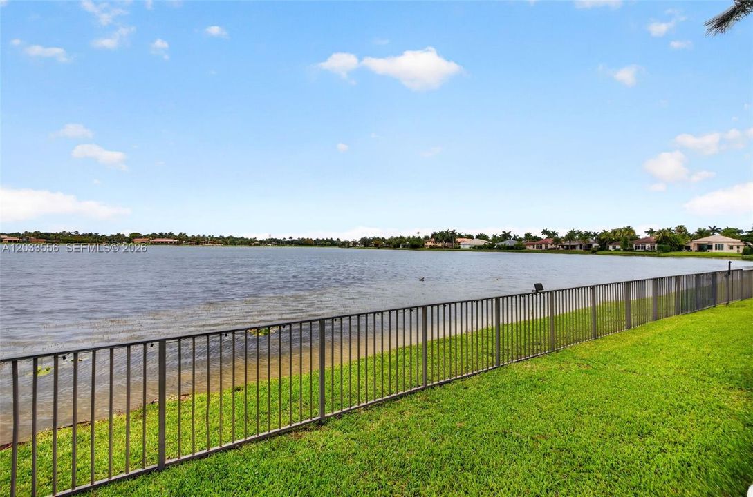 For Sale: $1,850,000 (5 beds, 3 baths, 3591 Square Feet)