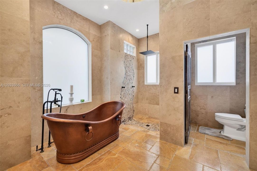 For Sale: $1,850,000 (5 beds, 3 baths, 3591 Square Feet)