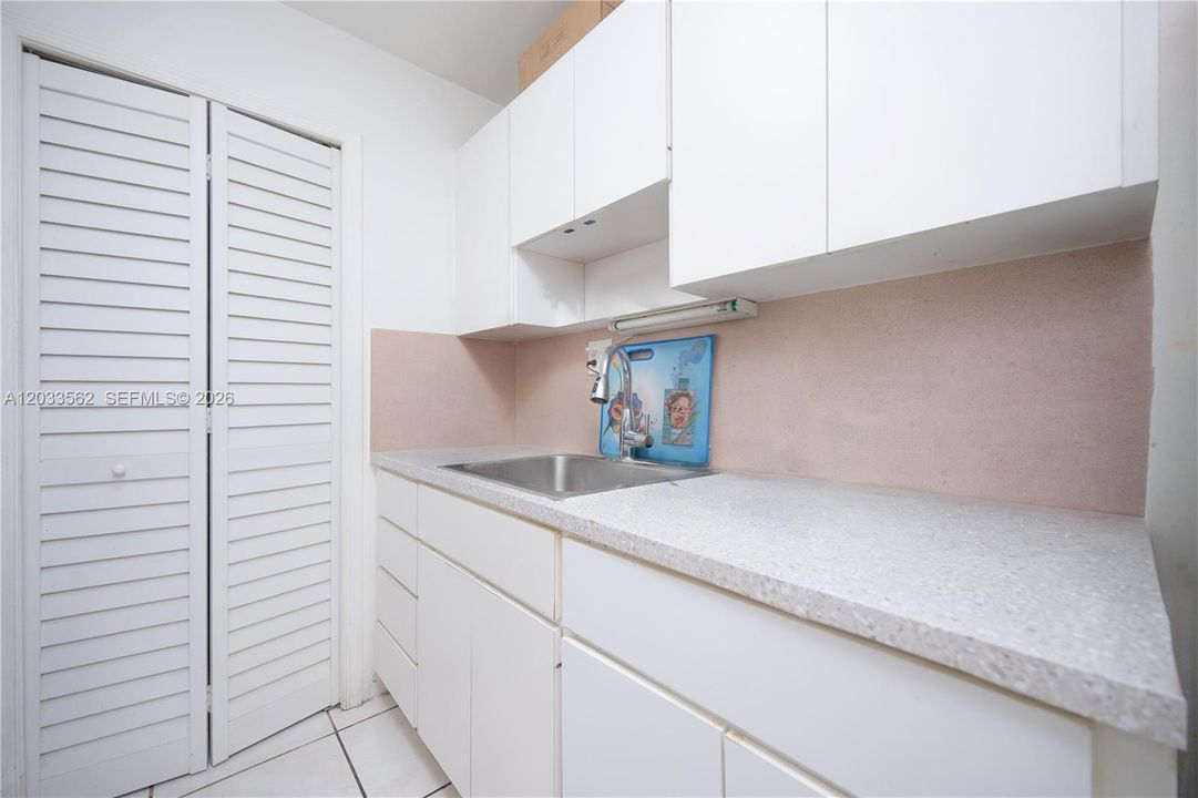 En Venta: $250,000 (2 camas, 1 baños, 955 Pies cuadrados)