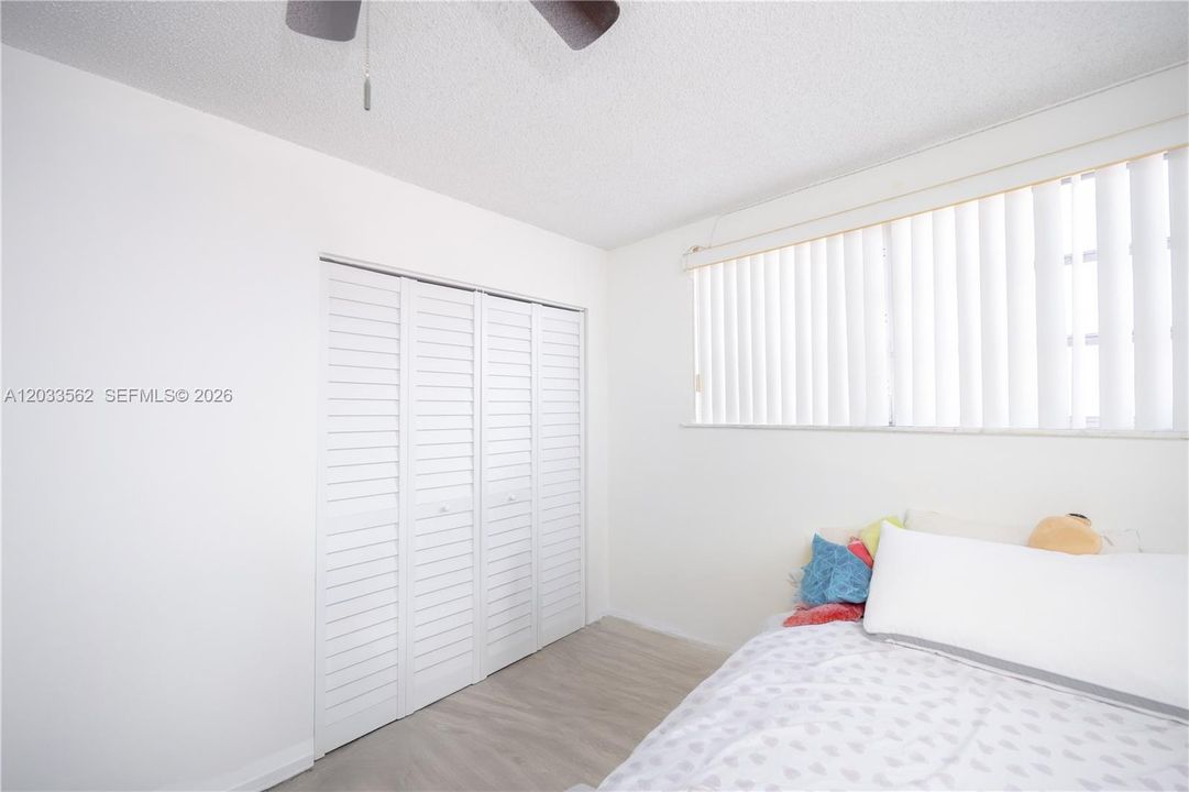 En Venta: $250,000 (2 camas, 1 baños, 955 Pies cuadrados)