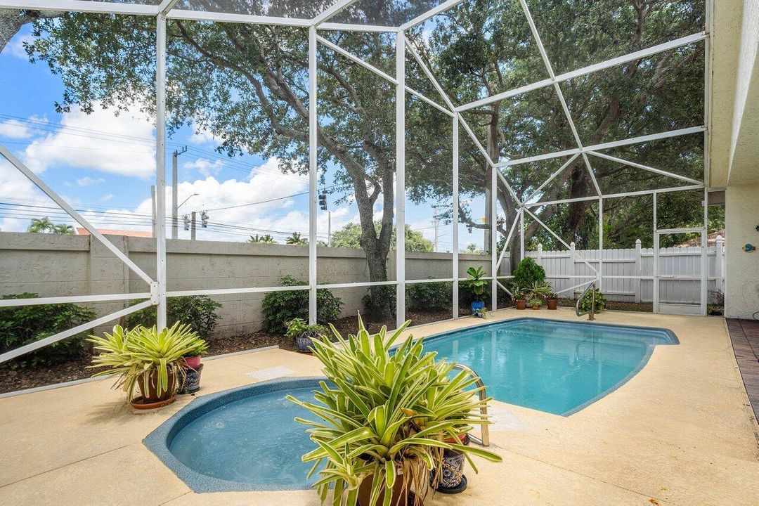 029-136HiddenHollowTerrace-PalmBeachGard