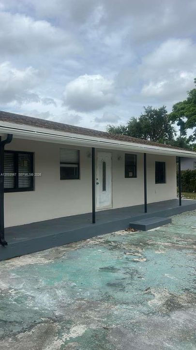 En Renta: $2,750 (3 camas, 1 baños, 1440 Pies cuadrados)