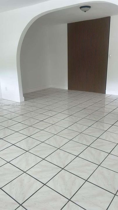 En Renta: $2,750 (3 camas, 1 baños, 1440 Pies cuadrados)