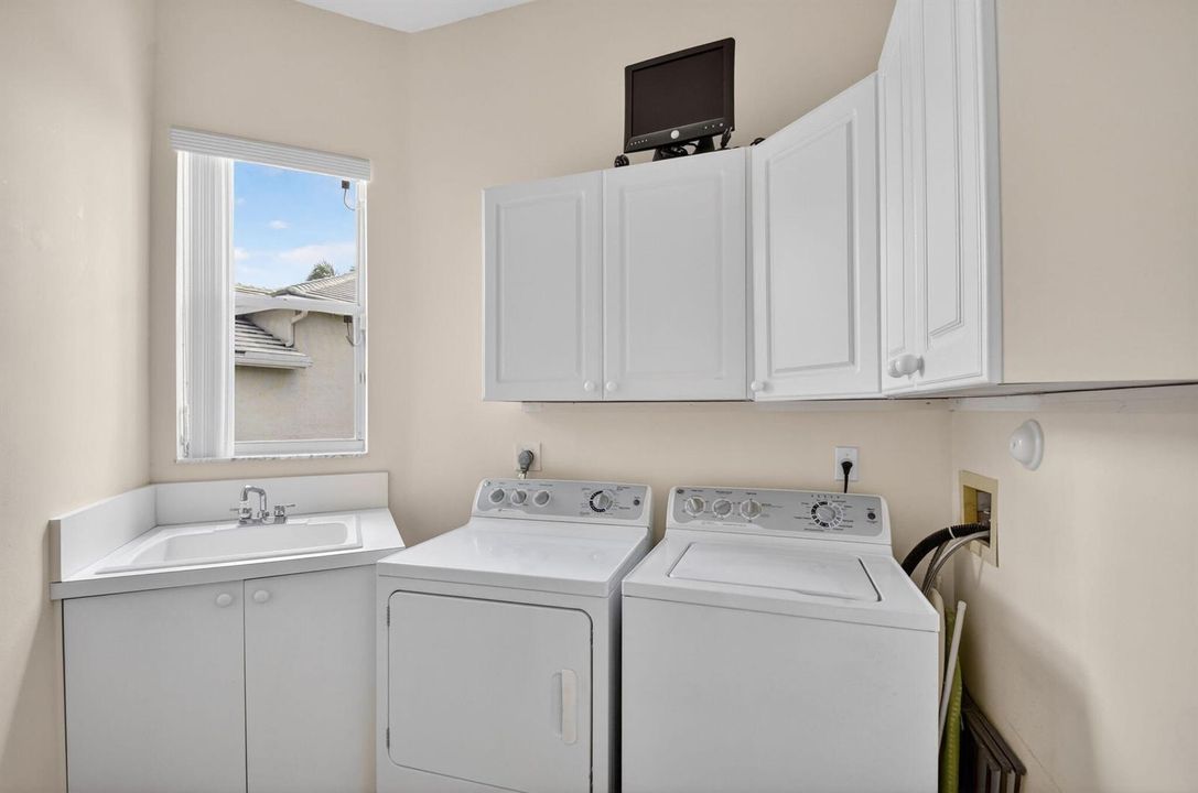 laundry room with sink