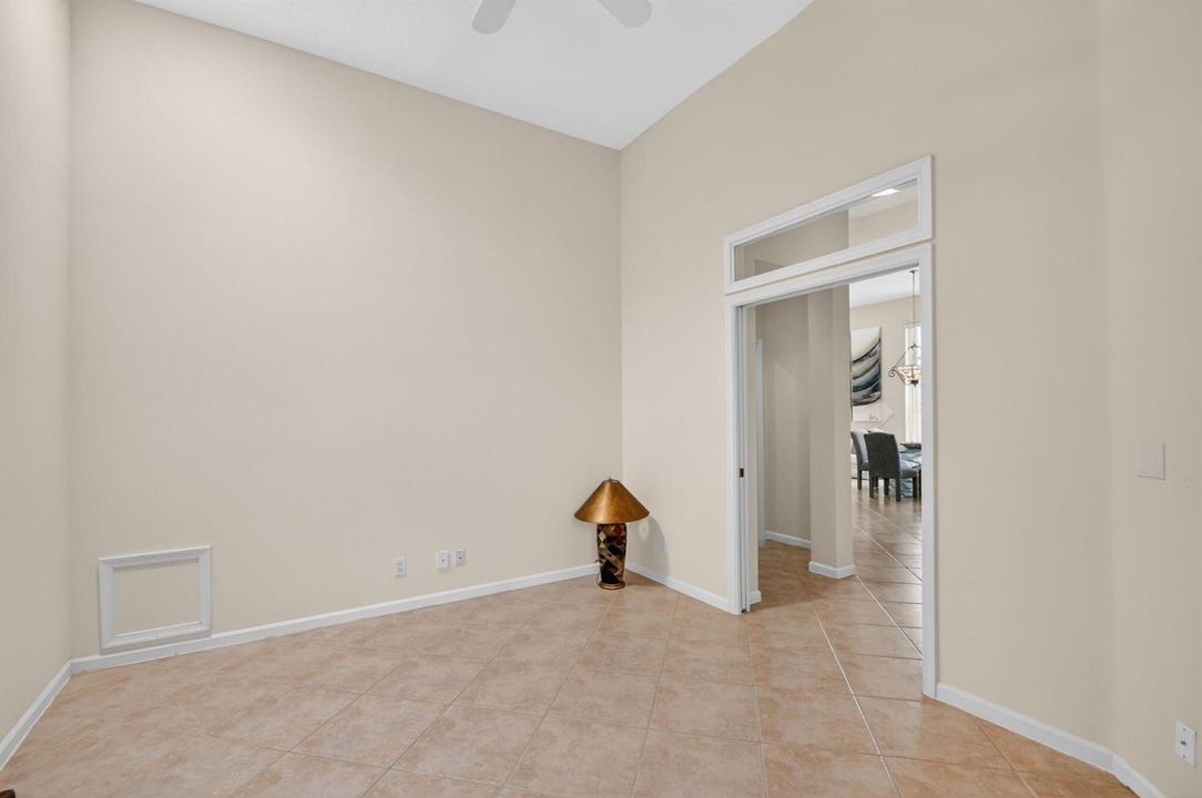 3rd bedroom/den