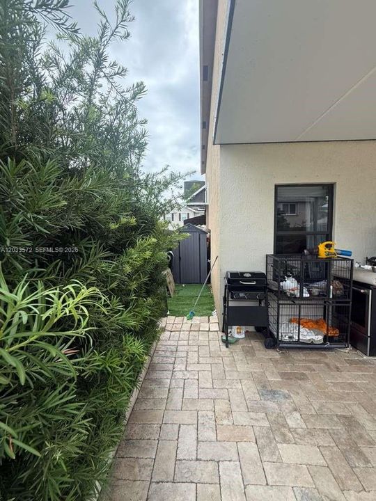 En Venta: $740,000 (5 camas, 3 baños, 2696 Pies cuadrados)