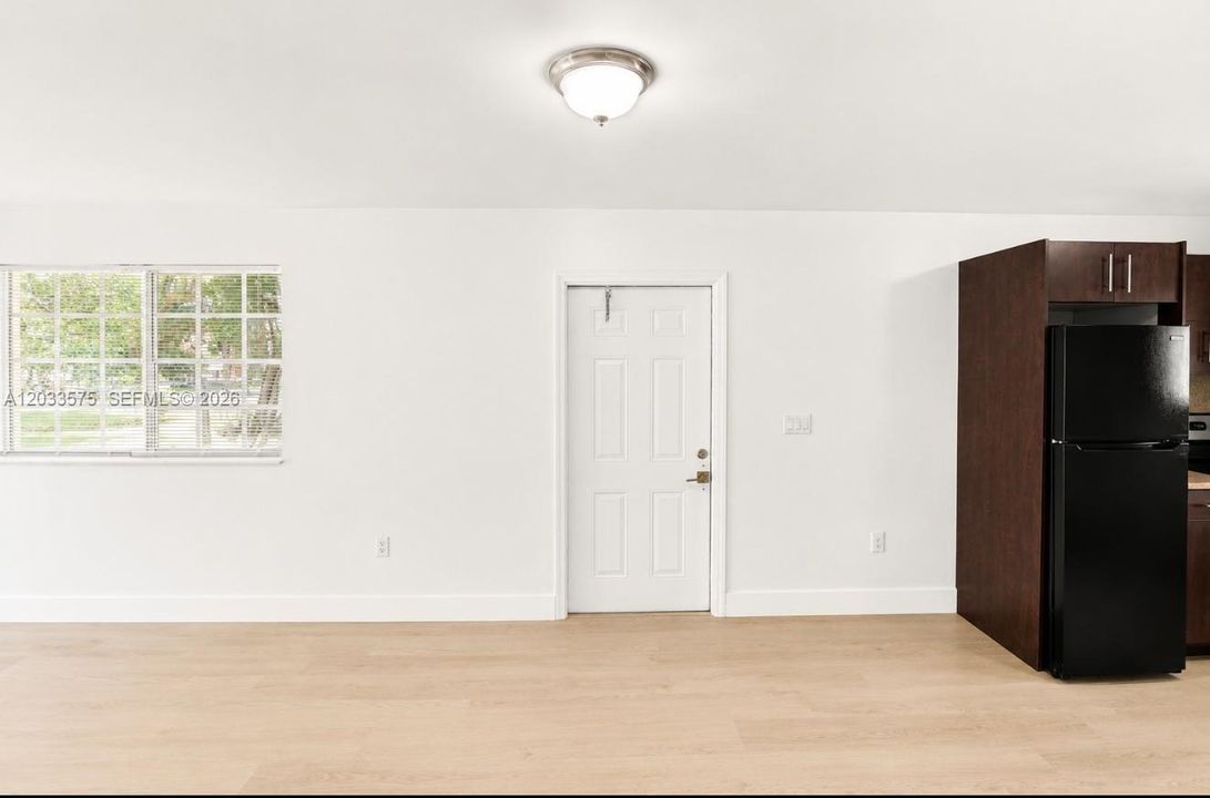 For Rent: $2,200 (2 beds, 1 baths, 0 Square Feet)