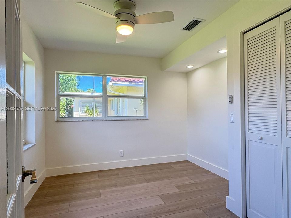 For Rent: $3,100 (3 beds, 2 baths, 1624 Square Feet)