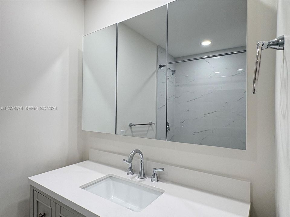 For Rent: $3,100 (3 beds, 2 baths, 1624 Square Feet)
