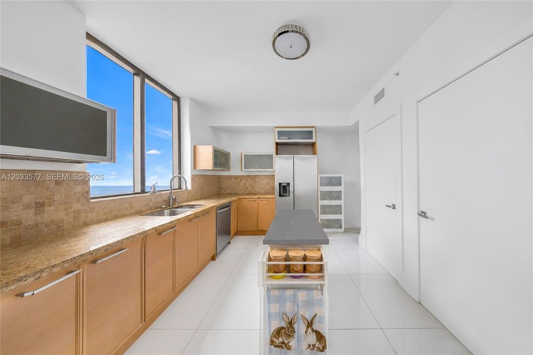 En Venta: $1,490,000 (2 camas, 2 baños, 1798 Pies cuadrados)
