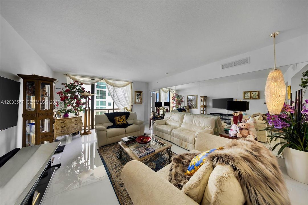 En Venta: $1,490,000 (2 camas, 2 baños, 1798 Pies cuadrados)