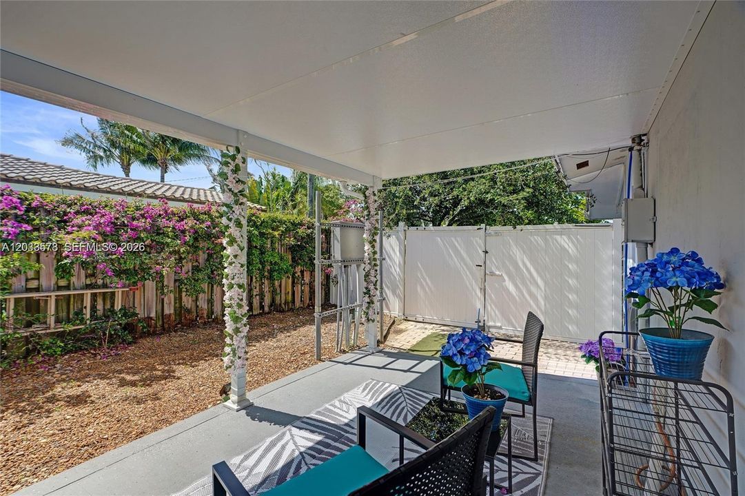 For Sale: $1,249,999 (3 beds, 2 baths, 1481 Square Feet)