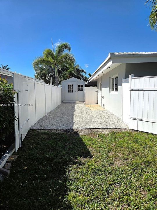 For Sale: $1,249,999 (3 beds, 2 baths, 1481 Square Feet)