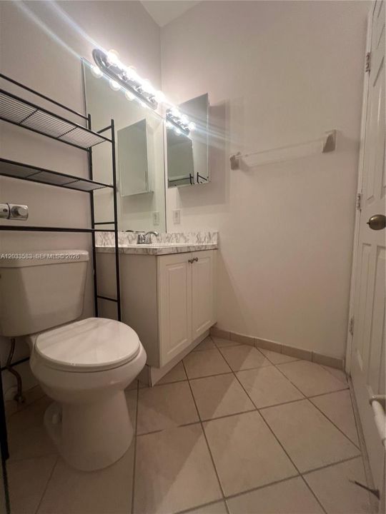 For Rent: $2,100 (2 beds, 2 baths, 1290 Square Feet)