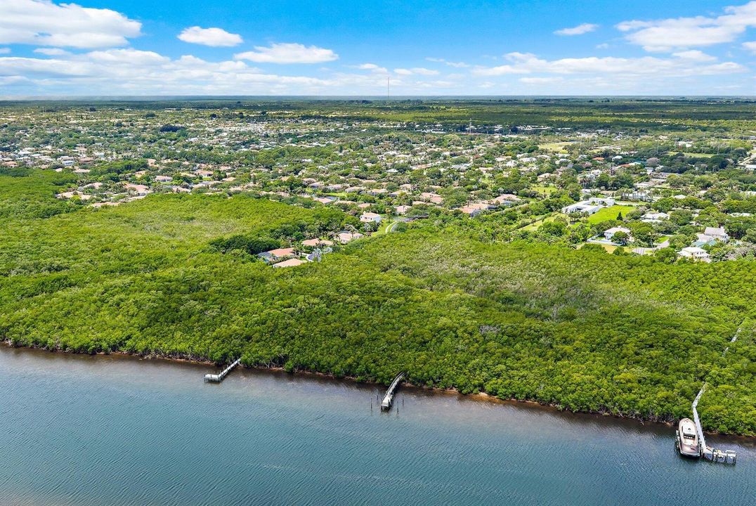 021-9741SeGomezAve-HobeSound-FL-33455-SM