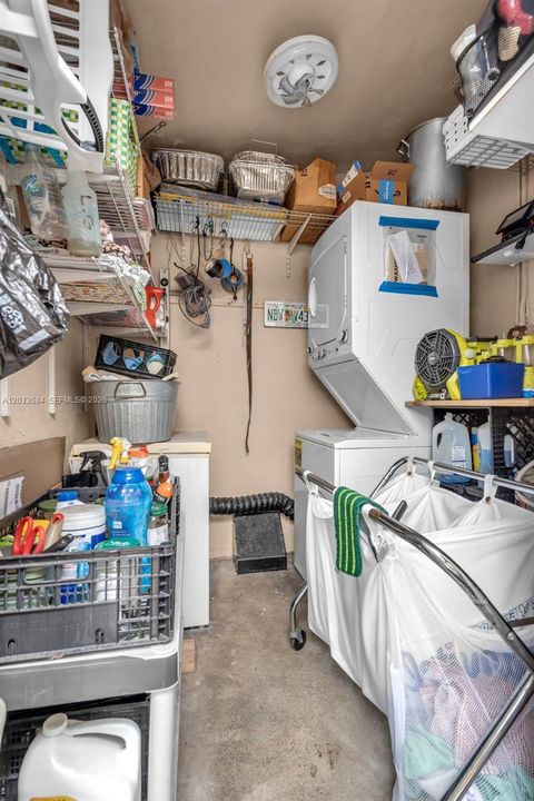 Back Unit Laundry Room
