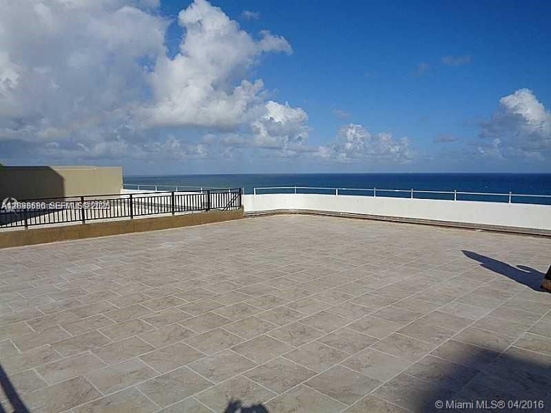 For Rent: $3,250 (2 beds, 2 baths, 1048 Square Feet)