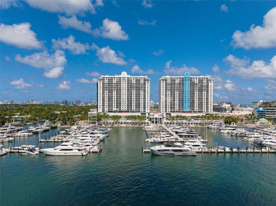 For Sale: $1,450,000 (3 beds, 2 baths, 1550 Square Feet)