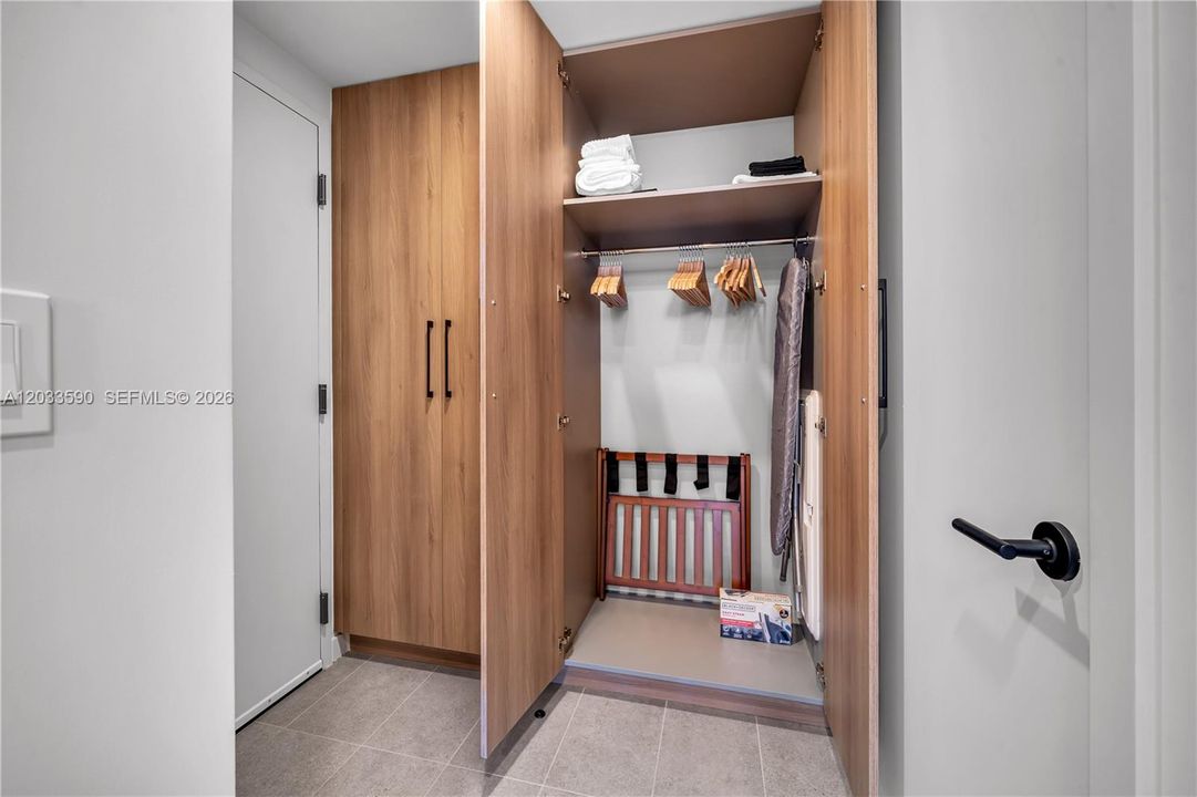 В аренду: $3,000 (0 спален, 1 ванн, 412 Квадратных фут)
