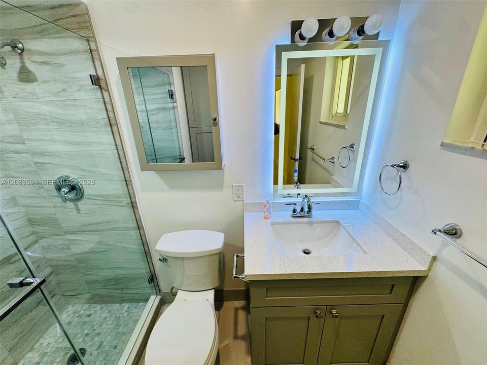 For Rent: $3,500 (3 beds, 2 baths, 1325 Square Feet)