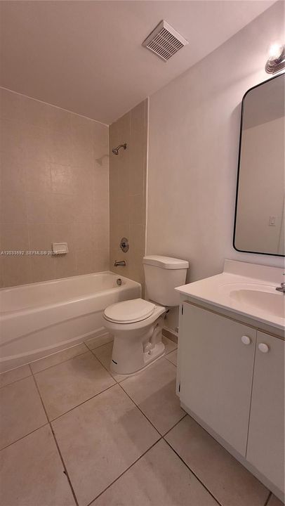 For Rent: $2,300 (2 beds, 2 baths, 870 Square Feet)
