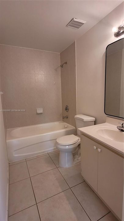 For Rent: $2,300 (2 beds, 2 baths, 870 Square Feet)